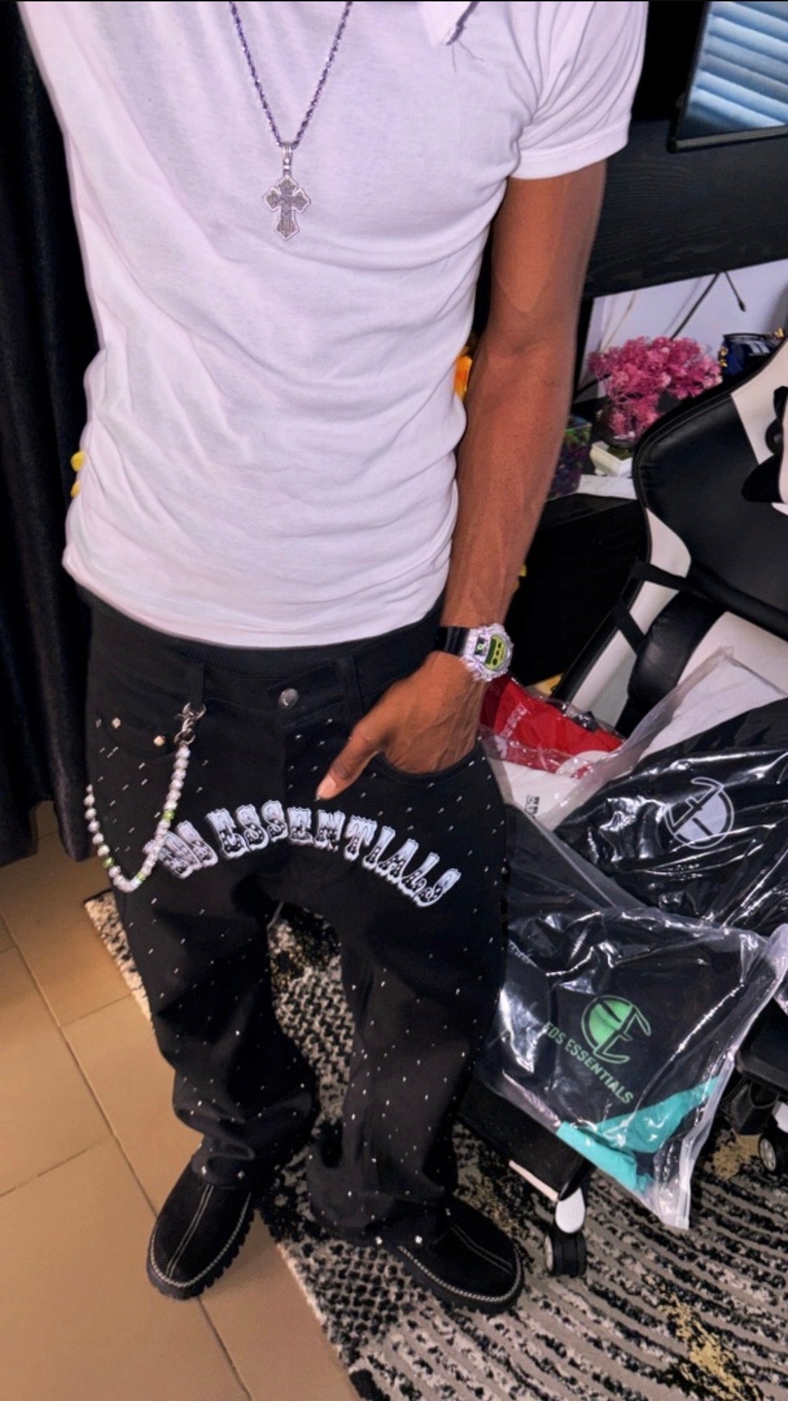 Eds Essentials Flared Jeans.